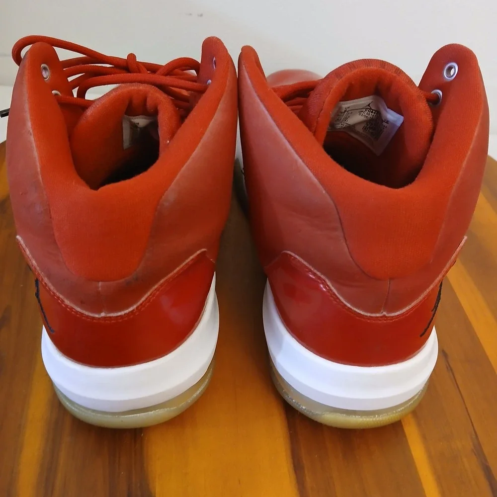 Nike Air Jordan Max Aura Mens 9 Red Patent Leather Basketball Shoes CQ9451-600